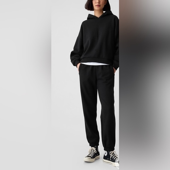 Gap women vintage soft high rise boyfriend jogg - Picture 1 of 5